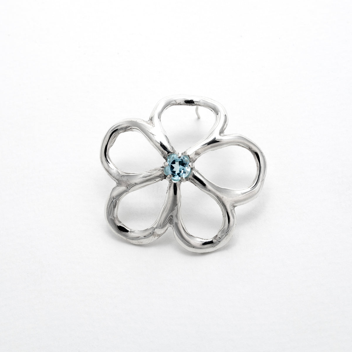 Boucles d'oreilles Aura en argent 925, fleur serties de pierres d'intention face — Collection Éclosion