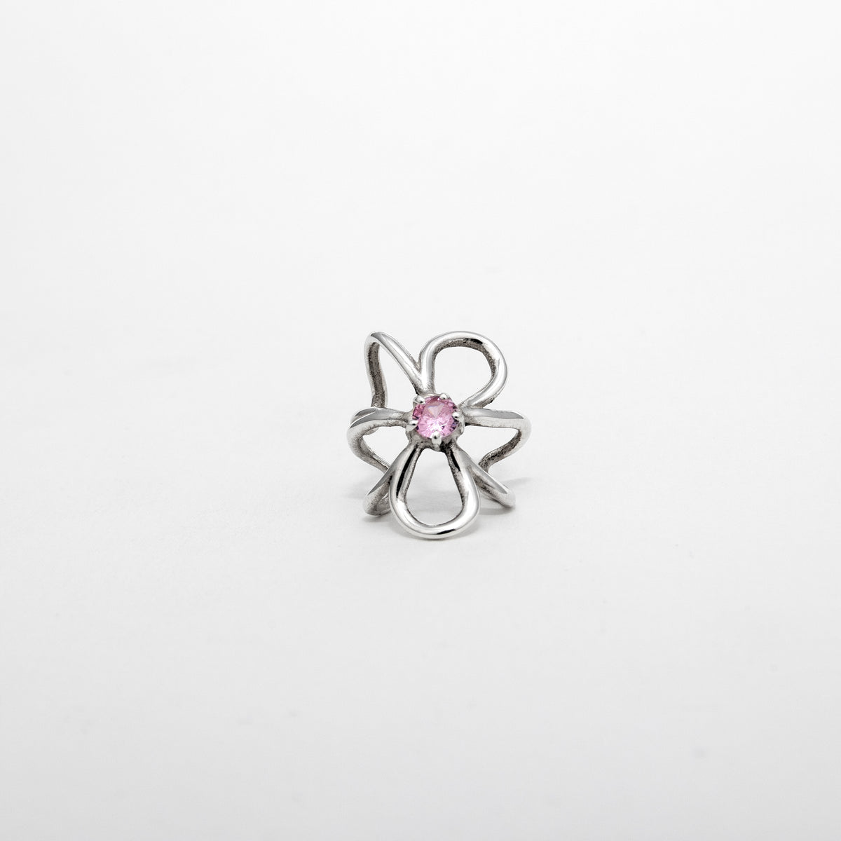 Earcuff Intuition en argent 925, fleur serti de pierres d'intention — Collection Éclosion